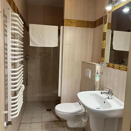 Otel Forest *