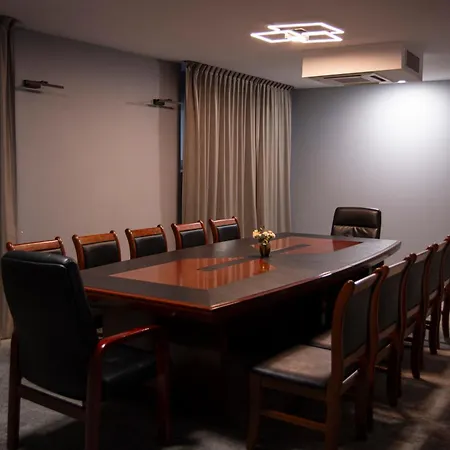 Forest Hotell *